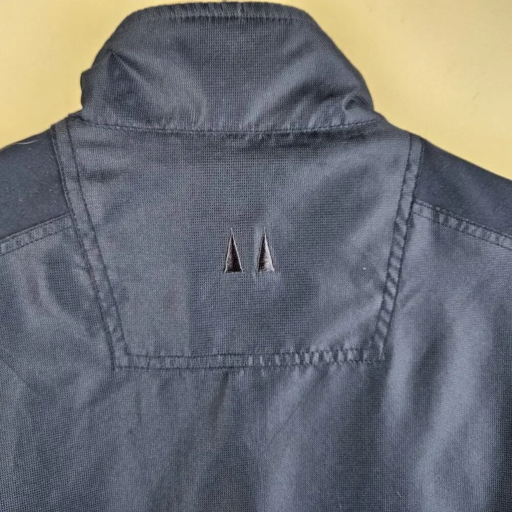 NWT Greg Norman Golf Jacket Mens Sz Medium Navy Blue Weather Essentials Lightwt